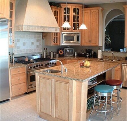 Kitchen by S&W Cabinets Kitchen by S&W Cabinets
