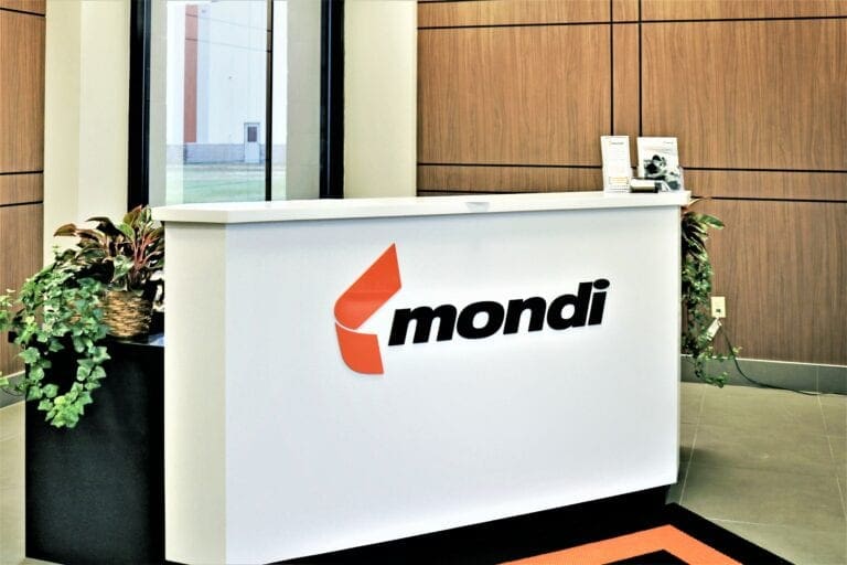 Mondi Jackson Front Desk